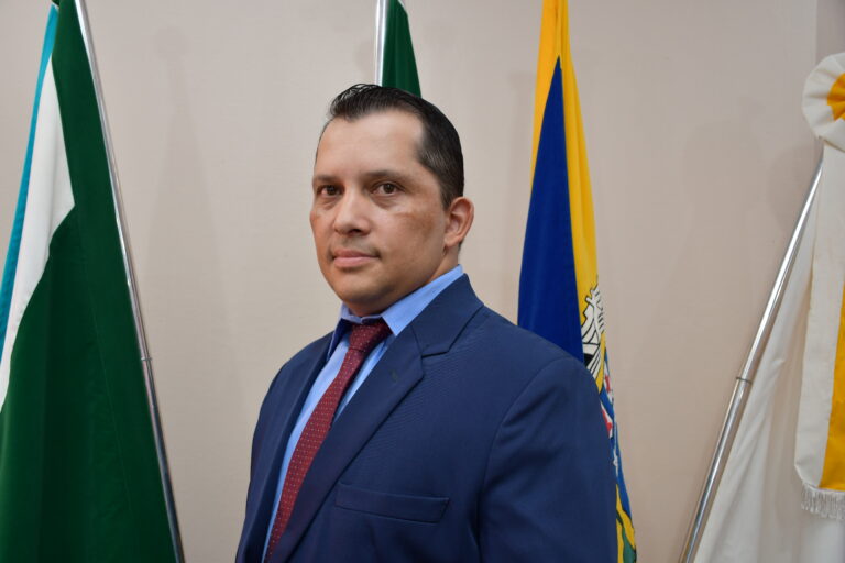 Leia mais sobre o artigo Vereador Aryclenes Vierma indica para apreciação o Projeto de Lei 03/2025 que tem por objetivo promover a implantação de uma capacitação em ABA .