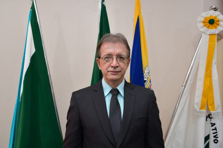 Leia mais sobre o artigo Os Vereadores Julio Cesar, Moacir Duchini e Julio Arguelho indicam  o encaminhamento de expediente ao Exmo. Senhor Dagoberto Nogueira Filho – PSDB, solicitando dos mesmo, uma emenda Parlamentar de 1.500.000,00 (um milhão e quinhentos mil reais) com a finalidade de investimentos sociais e estruturais em nosso Município.