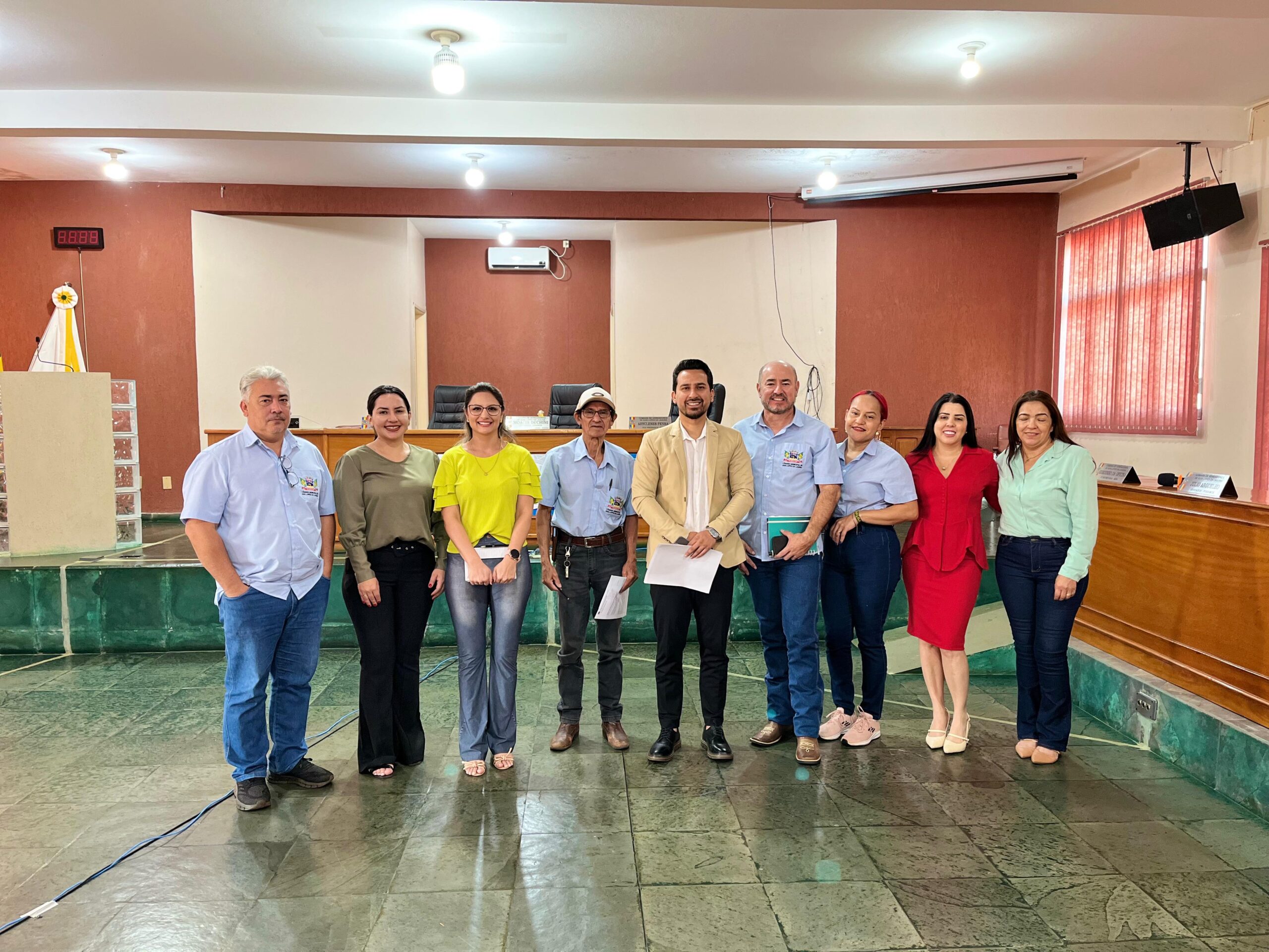 Leia mais sobre o artigo Câmara Municipal realiza reunião técnica com assessorias de finanças e contabilidade.